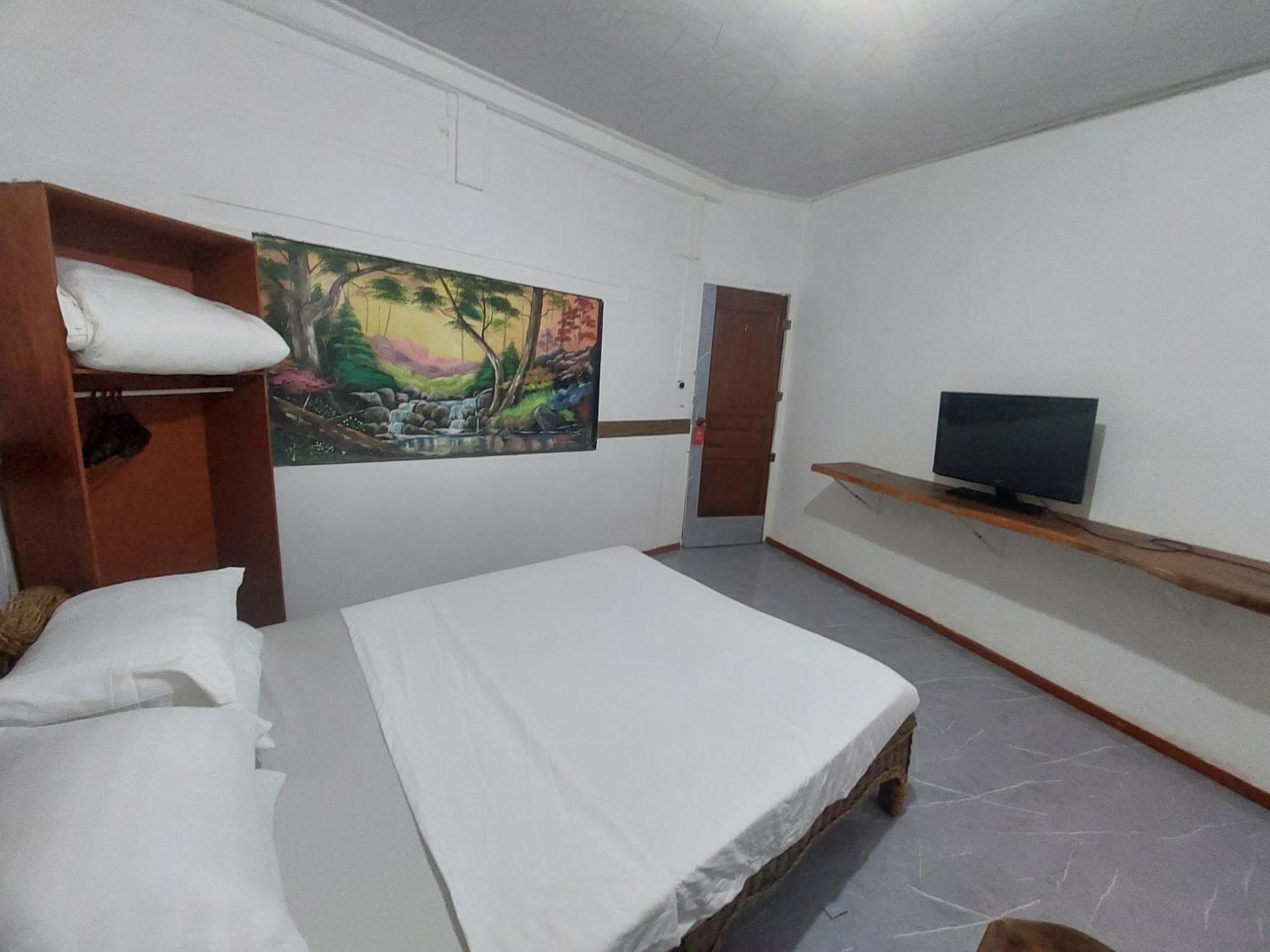 Larmar Bed And Breakfast Puerto Princesa Eksteriør bilde