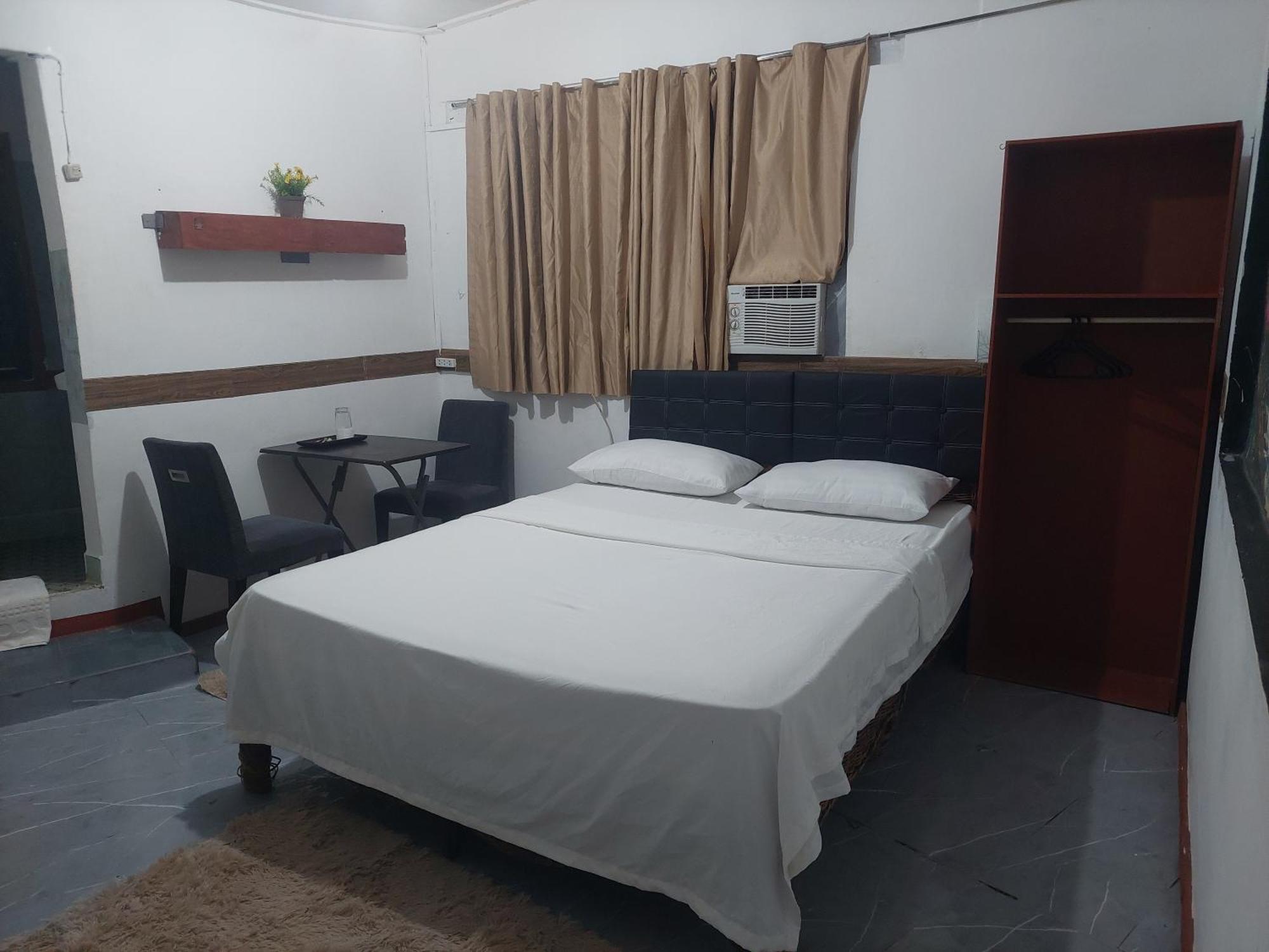 Larmar Bed And Breakfast Puerto Princesa Eksteriør bilde