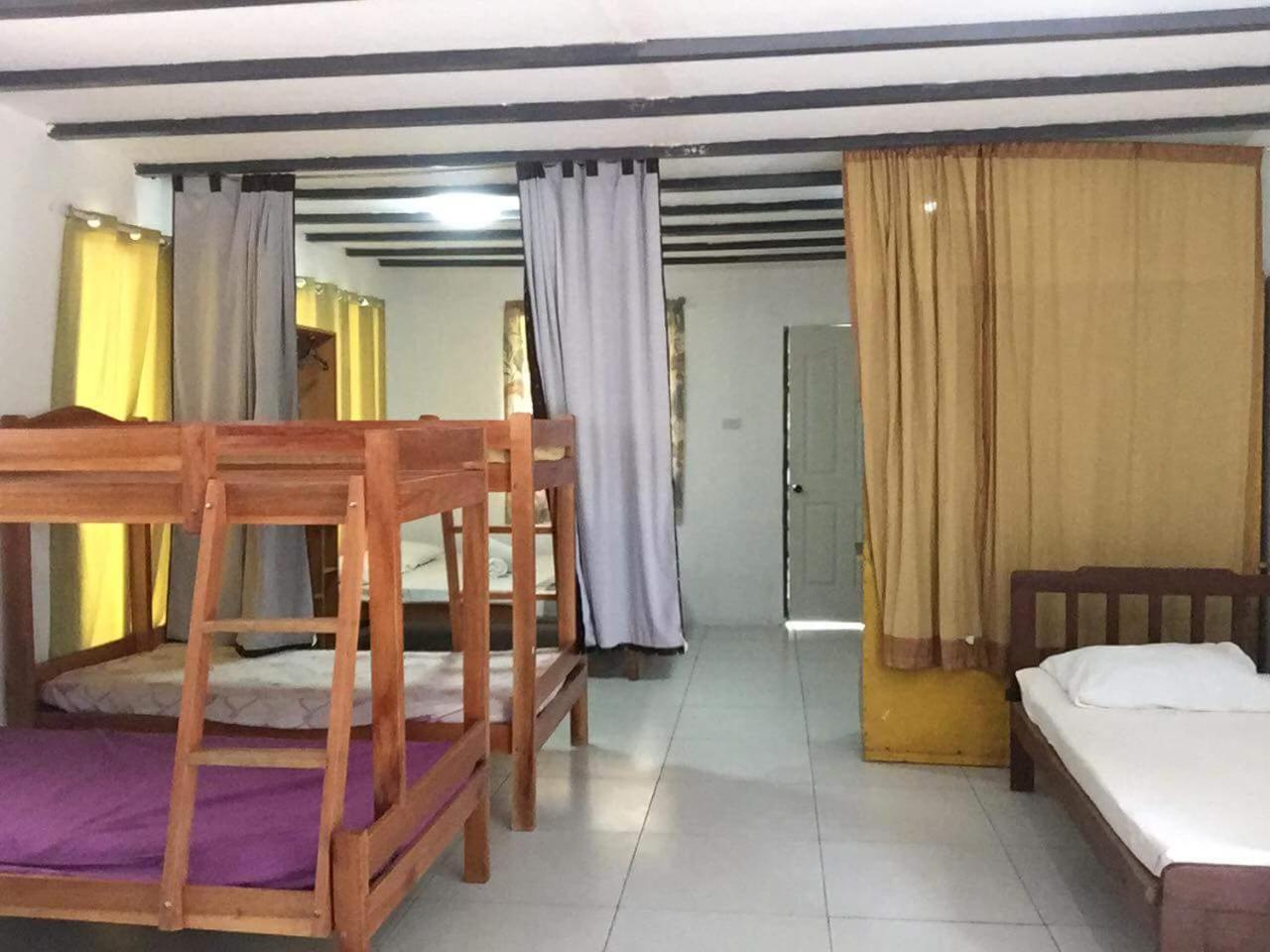 Larmar Bed And Breakfast Puerto Princesa Eksteriør bilde