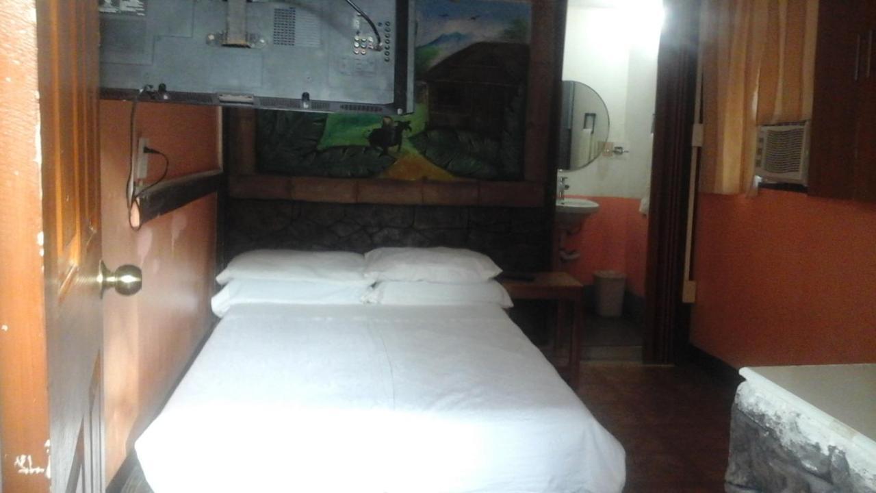 Larmar Bed And Breakfast Puerto Princesa Eksteriør bilde